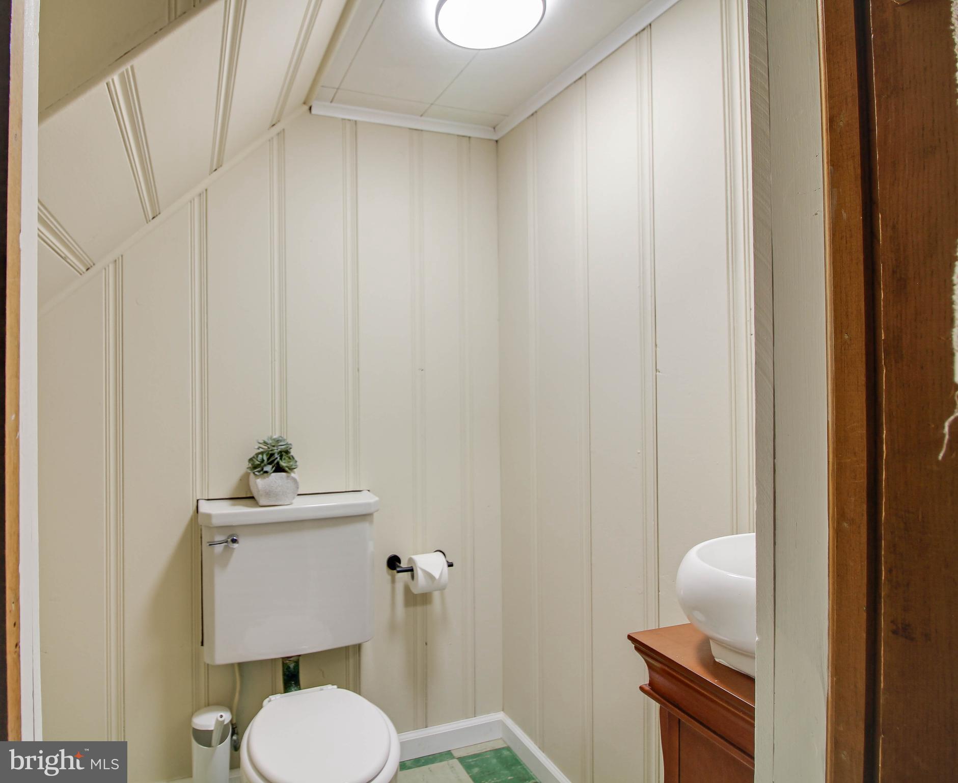 5638 Braxfield Road Halethorpe, MD 21227 - Photo 21 of 29 Half bath in basement