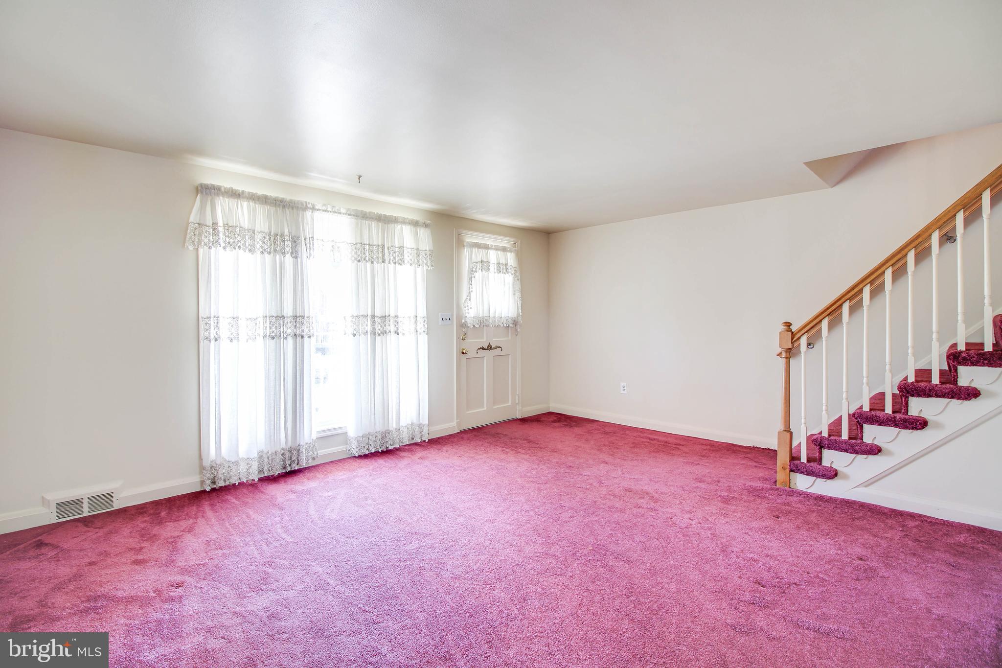 5638 Braxfield Road Halethorpe, MD 21227 - Photo 9 of 29 Nice bright room