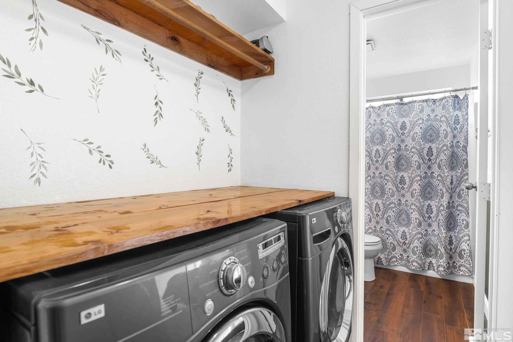 13968 Lear Boulevard Reno, NV 89506 - Photo 16 of 39 a view of washer and dryer