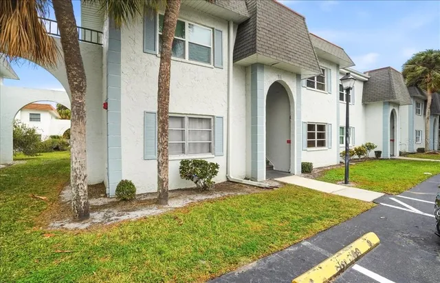 $145,000 | 373 South McMullen Booth Road, Unit 91, Clearwater, FL 33759