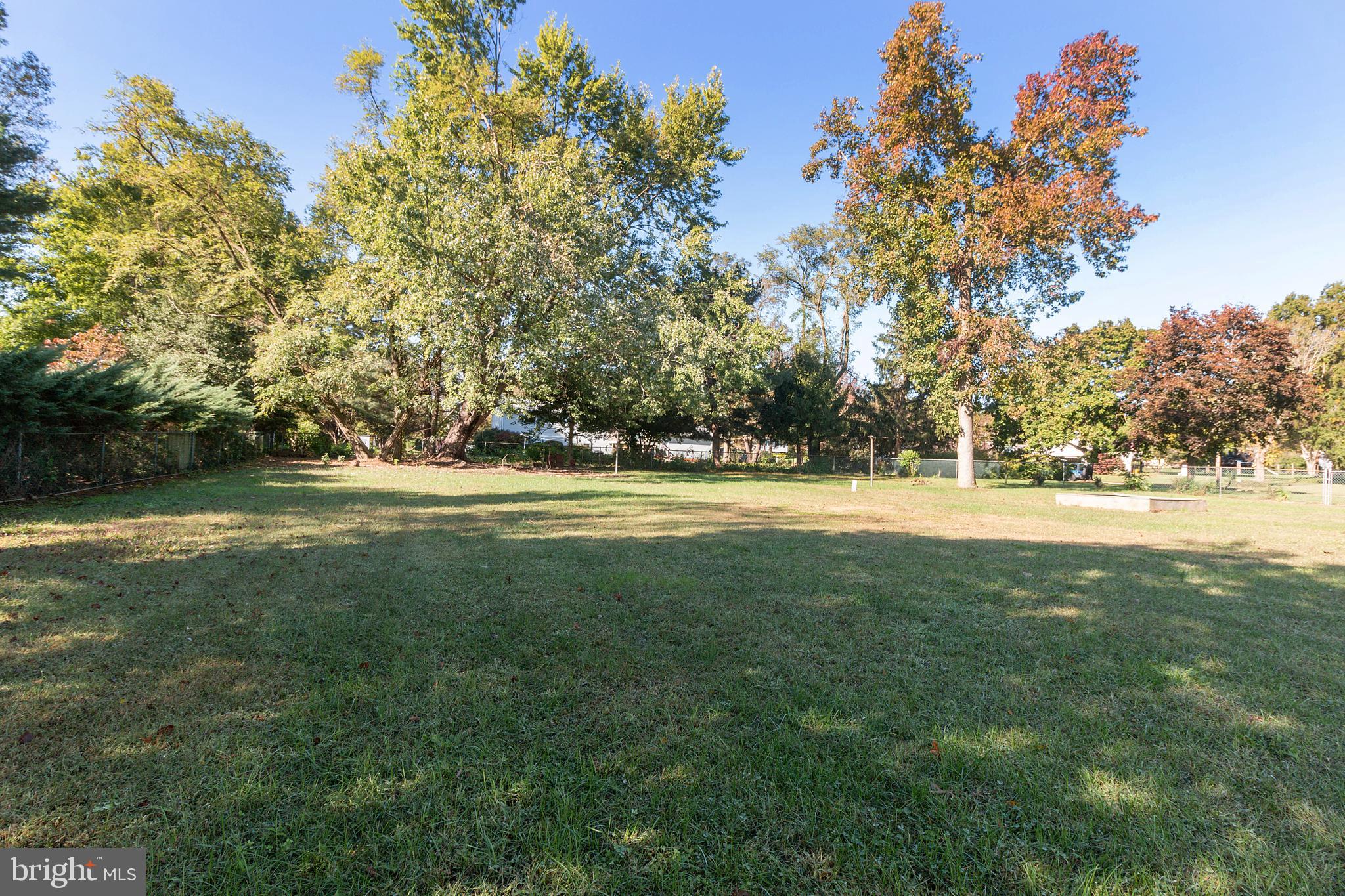136 Extonville Road Trenton, NJ 08620 - Photo 3 of 26