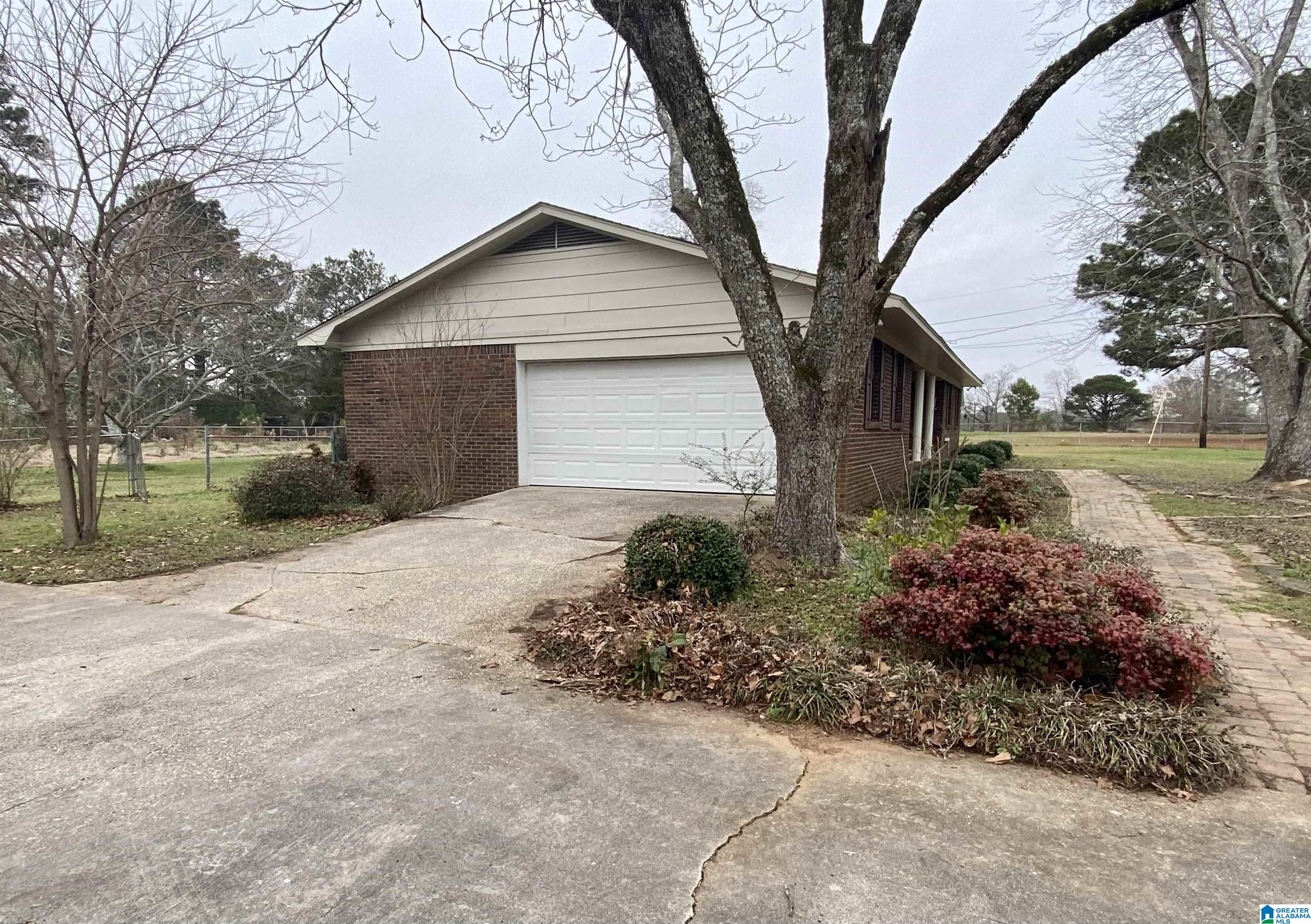 816 Tuscaloosa Road Thorsby, AL 35171 - Photo 3 of 7