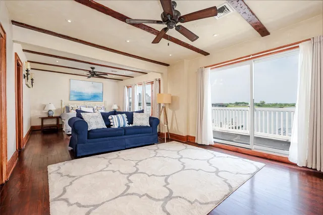 $3,470,000 | 2004 Bay Boulevard, Atlantic Beach, NY 11509