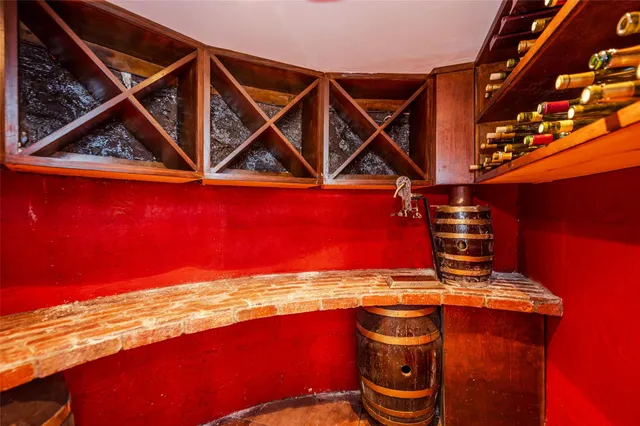 $3,470,000 | 2004 Bay Boulevard, Atlantic Beach, NY 11509