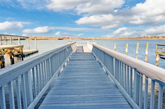 $3,470,000 | 2004 Bay Boulevard, Atlantic Beach, NY 11509