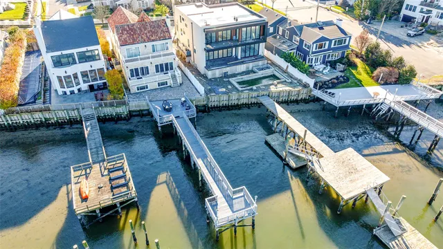 $3,470,000 | 2004 Bay Boulevard, Atlantic Beach, NY 11509