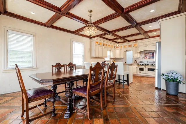 $3,470,000 | 2004 Bay Boulevard, Atlantic Beach, NY 11509