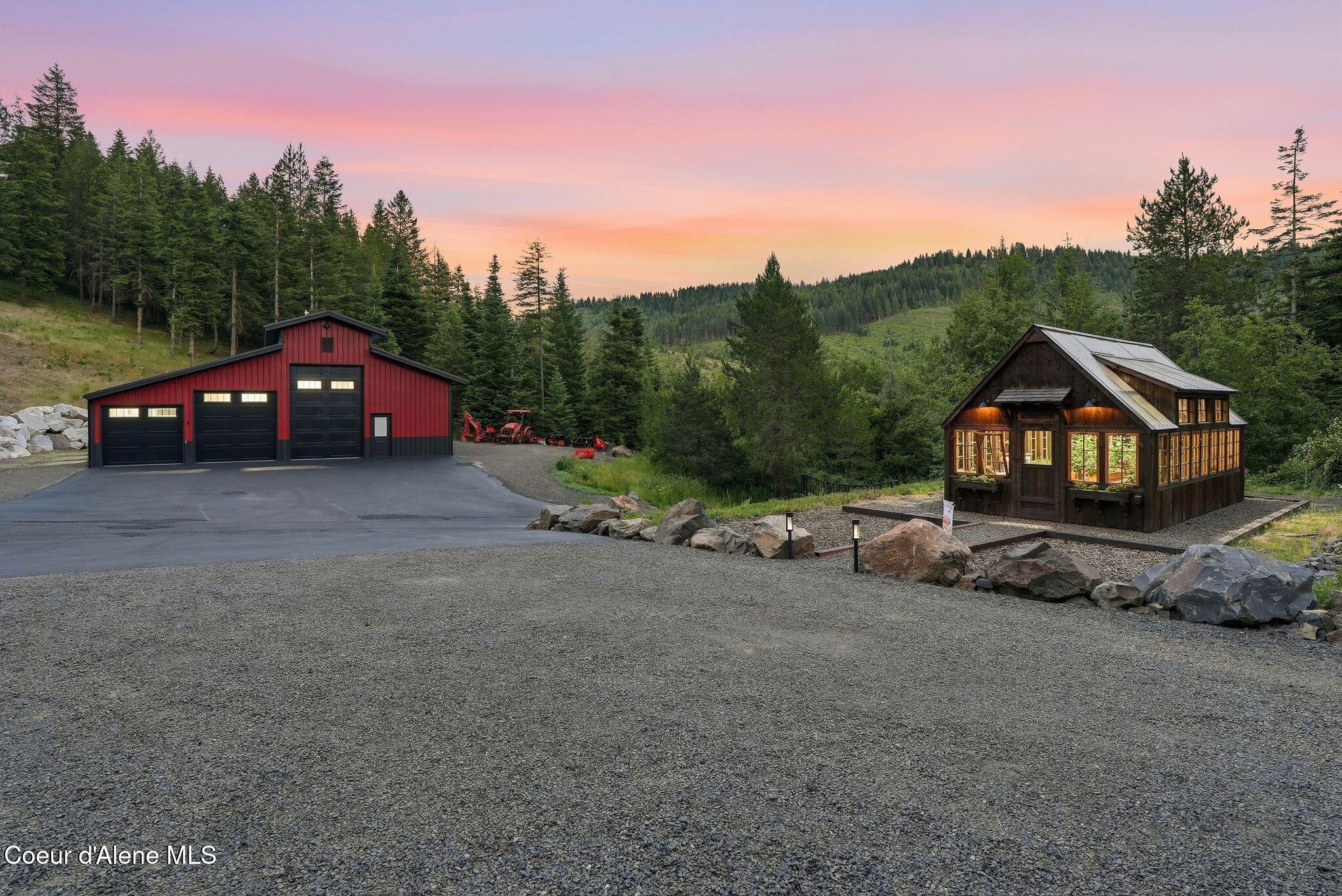 10439 West Cougar Gulch Road Coeur D'Alene, ID 83814 - Photo 11 of 128 The Barn & Ranch Greenhouse