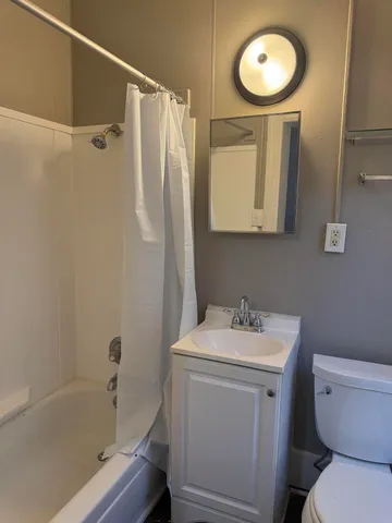 $167,000 | 158 Robertson Street, Mount Clemens, MI 48043