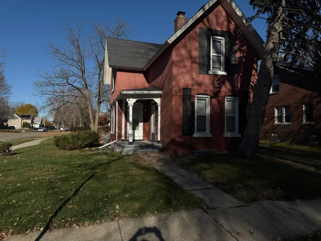 $167,000 | 158 Robertson Street, Mount Clemens, MI 48043
