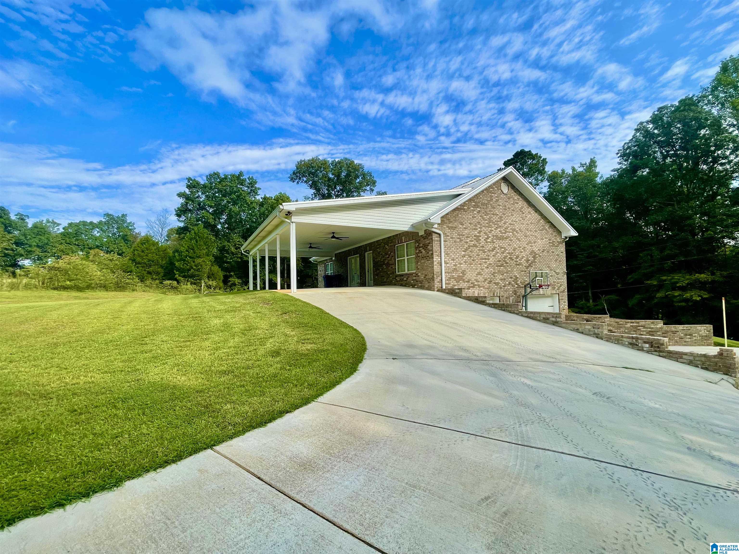 1565 Mountain Lake Road Warrior, AL 35180 - Photo 7 of 47