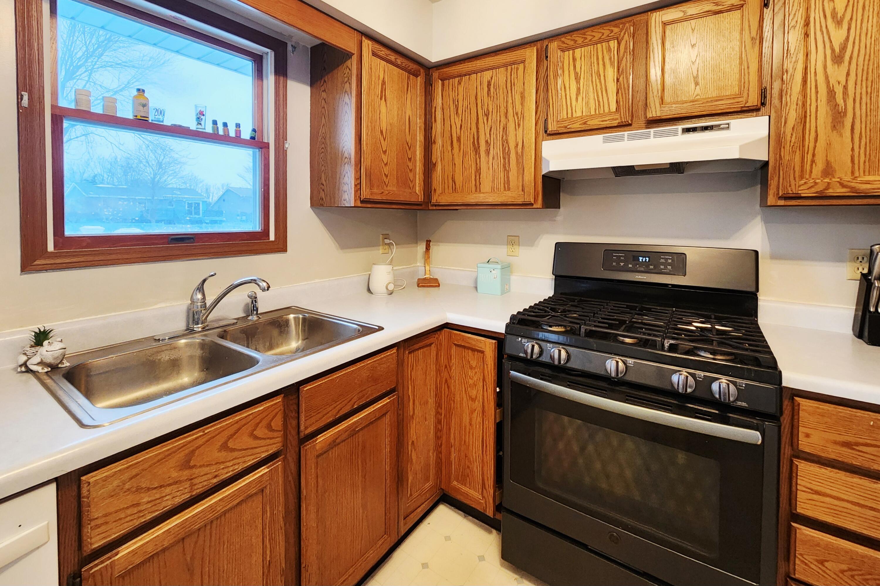 3093 Fairhaven Circle Crown Point, IN 46307 - Photo 21 of 52 3000x1999