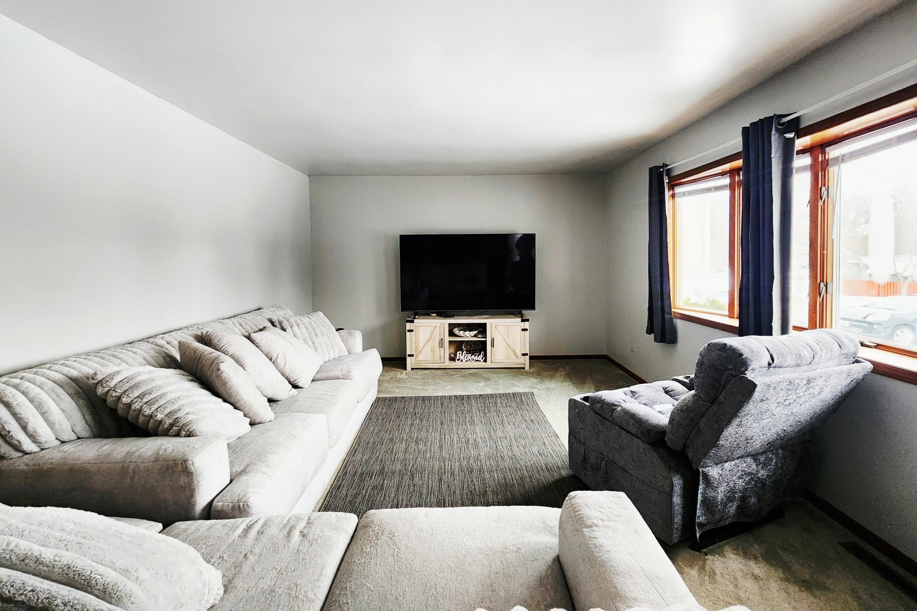 3093 Fairhaven Circle Crown Point, IN 46307 - Photo 7 of 52 3000x2000