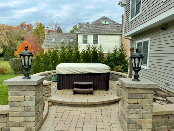 $1,200,000 | 25568 North Countryside Drive, Barrington, IL 60010