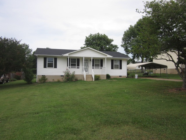 242 Wolfe Lane Inman, SC 29349 - Photo 1 of 17