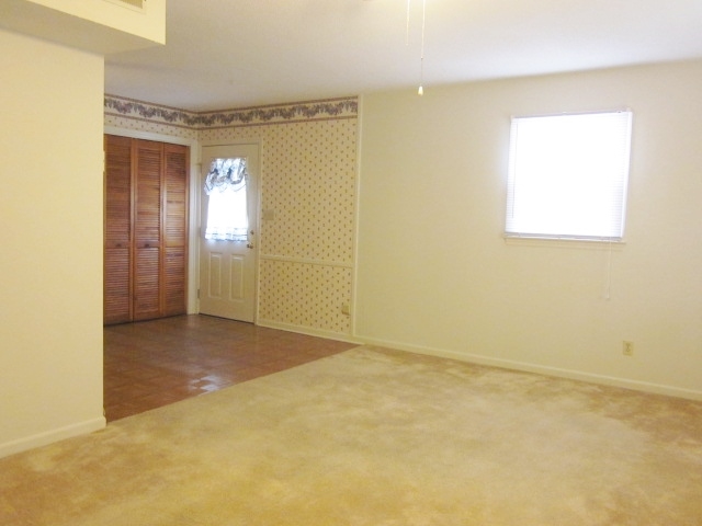 242 Wolfe Lane Inman, SC 29349 - Photo 8 of 17