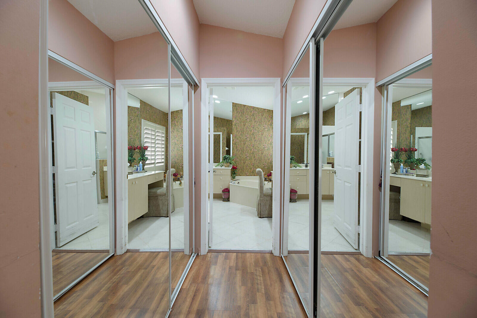 6854 Rienzo Street Lake Worth, FL 33467 - Photo 20 of 35 31_6854_Rienzo_St31_mls