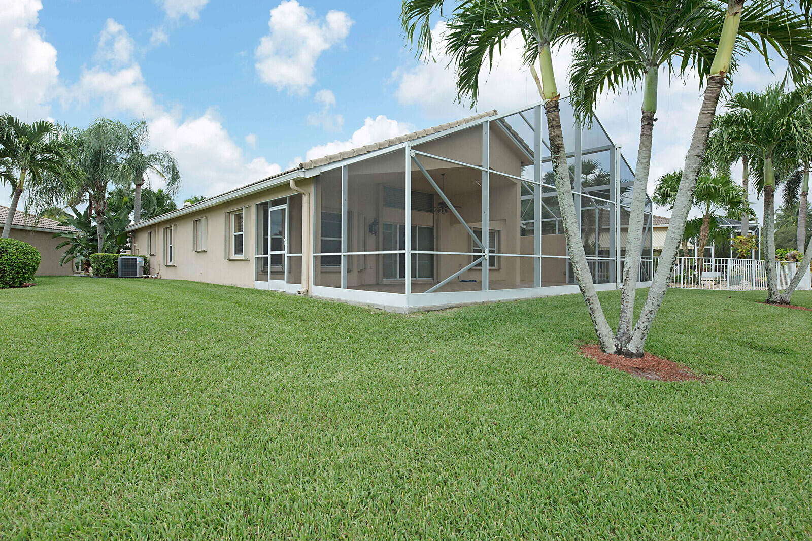 6854 Rienzo Street Lake Worth, FL 33467 - Photo 23 of 35 06_6854_Rienzo_St6_mls