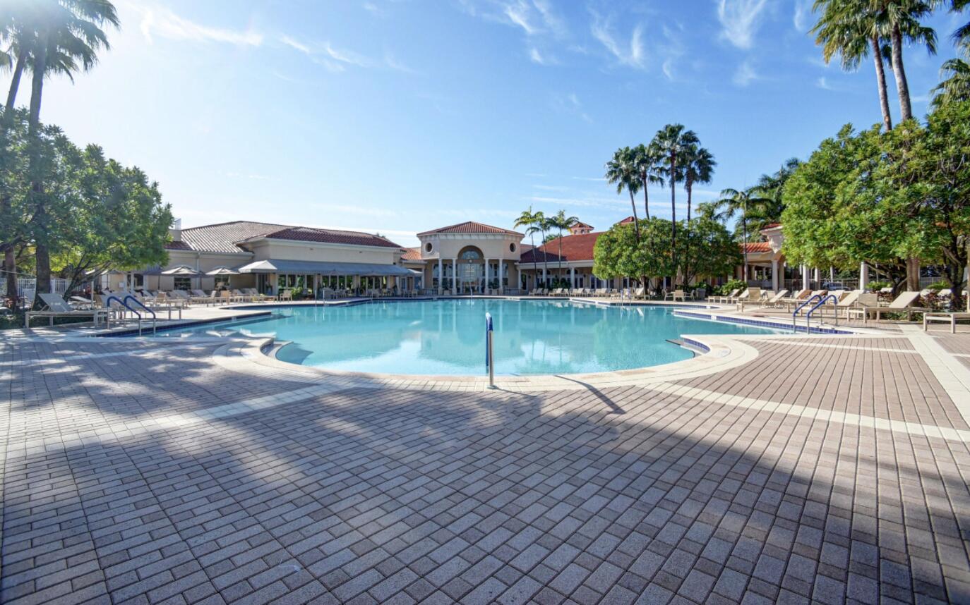 6854 Rienzo Street Lake Worth, FL 33467 - Photo 30 of 35 Bellagio Pool