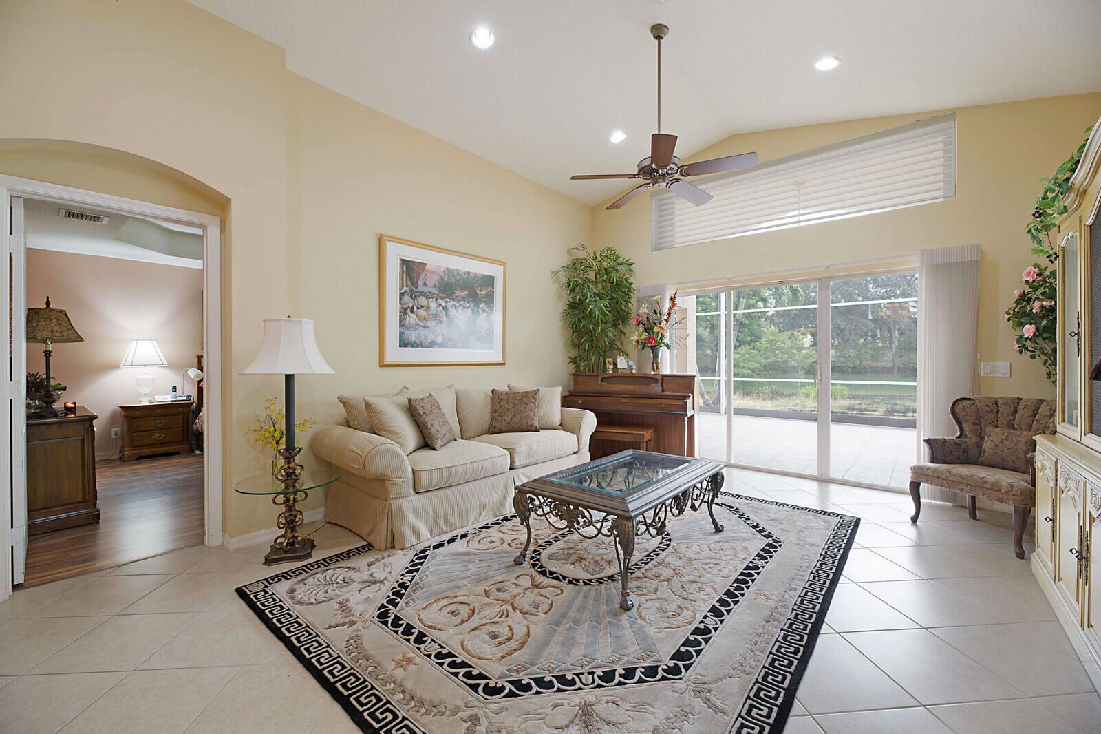 6854 Rienzo Street Lake Worth, FL 33467 - Photo 9 of 35 18_6854_Rienzo_St18_mls