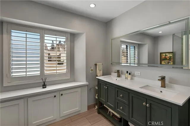 $1,045,000 | 1222 South Westlake Boulevard, Unit B, Westlake Village, CA 91361