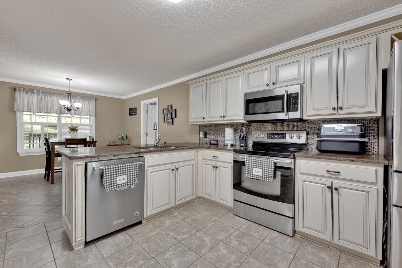 3900 Fox Run Jasper, AL 35504 - Photo 7 of 32 Gallery Image 7