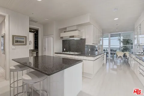 $3,695,000 | 10380 Wilshire Boulevard, Unit 1703, Los Angeles, CA 90024