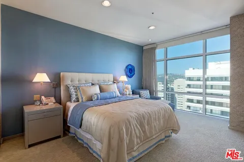 $3,695,000 | 10380 Wilshire Boulevard, Unit 1703, Los Angeles, CA 90024