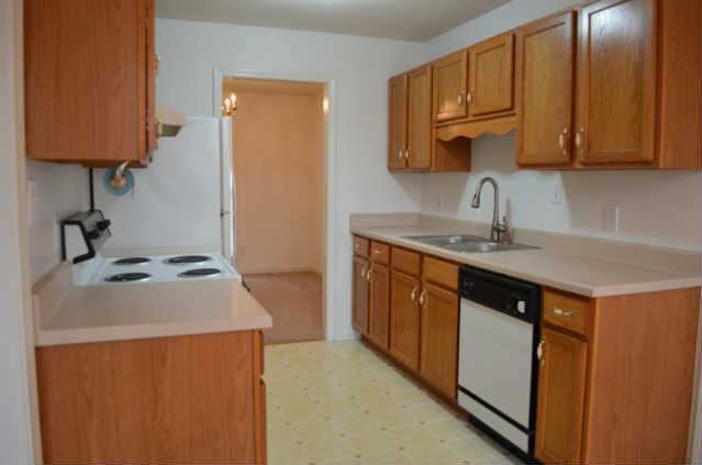 3490 Hunters Ridge Woodlawn, TN 37191 - Photo 10 of 18 Another Kitchen View