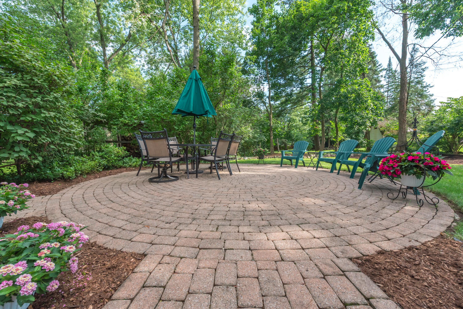 719 Sunset Road Ann Arbor, MI 48103 - Photo 25 of 65 Patio off of back