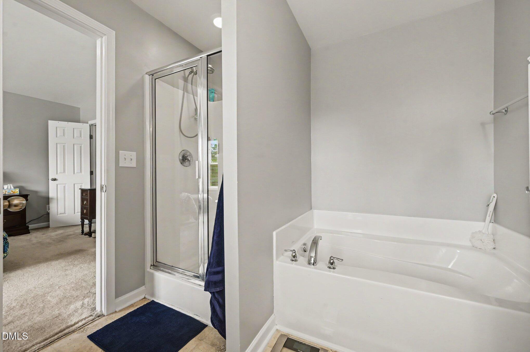 8207 Martello Lane Raleigh, NC 27613 - Photo 15 of 21 018_file_8159