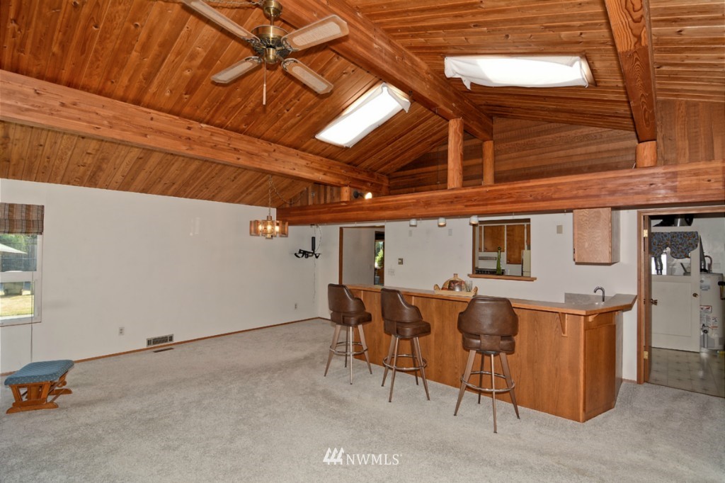 8409 200th Street Southwest Edmonds, WA 98026 - Photo 5 of 20