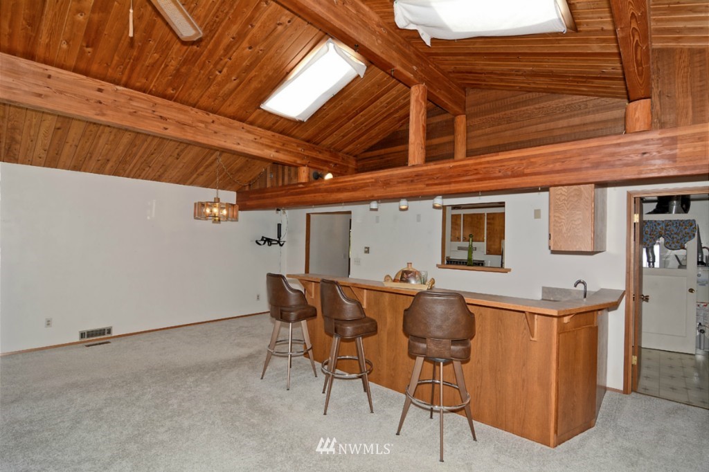 8409 200th Street Southwest Edmonds, WA 98026 - Photo 8 of 20