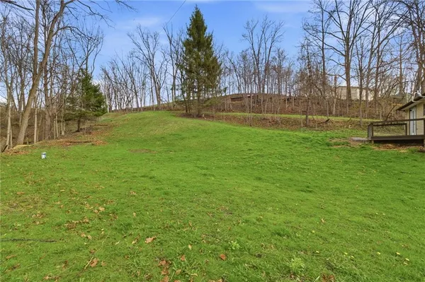 $180,000 | 235 Pleasant Valley Road, Claysville, PA 15323