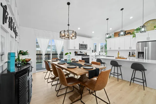 $599,900 | 18608 East Lindsay Lane, Greenacres, WA 99016