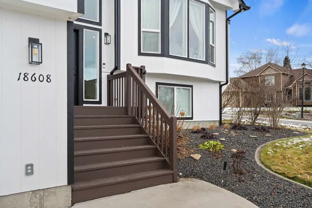 $599,900 | 18608 East Lindsay Lane, Greenacres, WA 99016