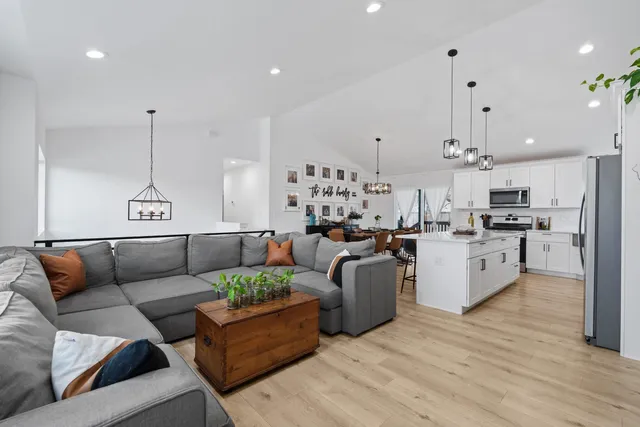 $599,900 | 18608 East Lindsay Lane, Greenacres, WA 99016