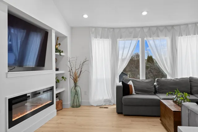 $599,900 | 18608 East Lindsay Lane, Greenacres, WA 99016