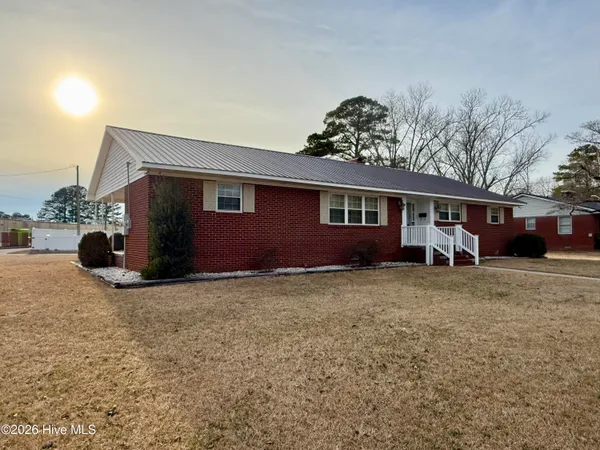 $319,500 | 212 Sunset Drive, Williamston, NC 27892