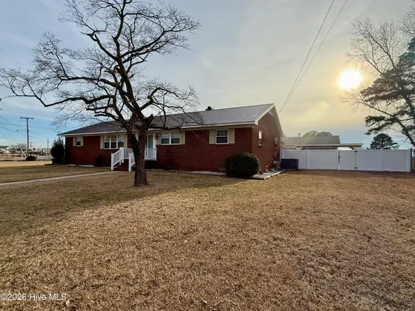 $309,000 | 212 Sunset Drive, Williamston, NC 27892