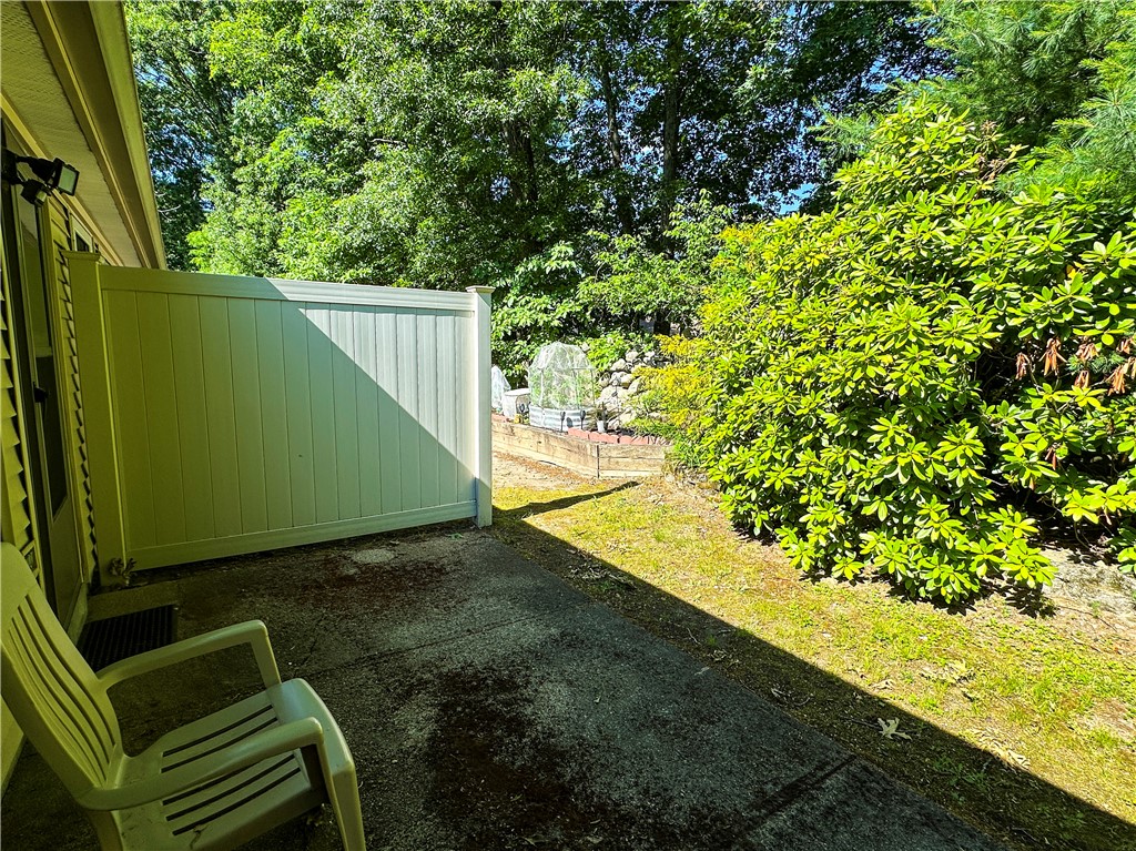 565 Smithfield Road, Unit C6 North Providence, RI 02904 - Photo 16 of 17