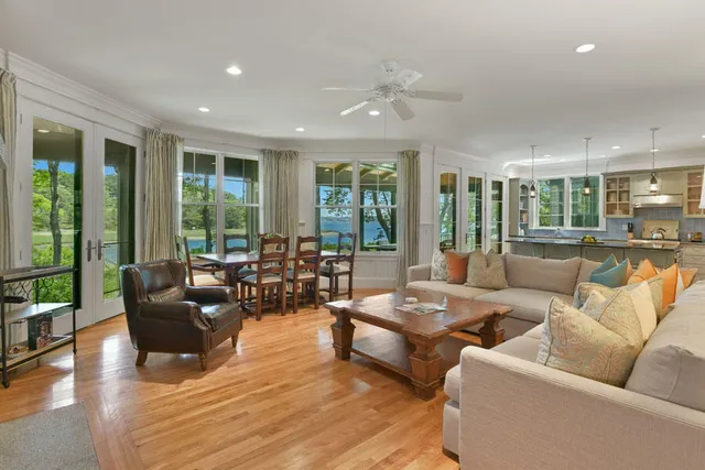 $10,500,000 | 14 Indian Trail, Osterville, MA 02655