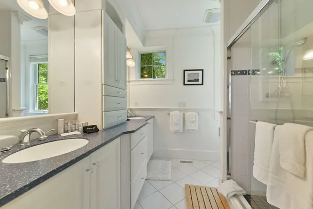 $10,500,000 | 14 Indian Trail, Osterville, MA 02655