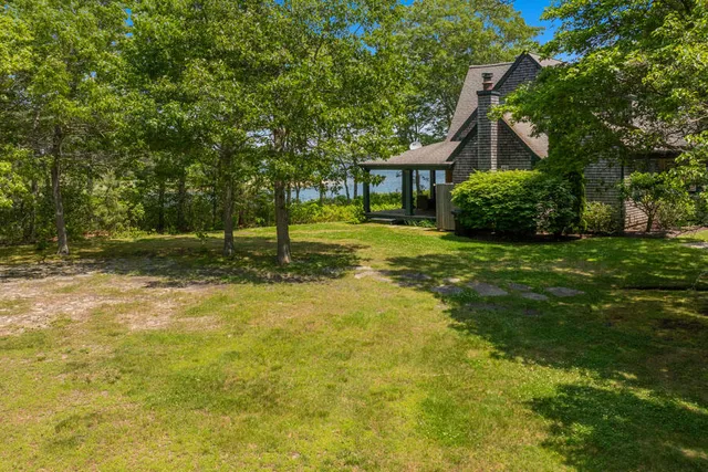 $10,500,000 | 14 Indian Trail, Osterville, MA 02655