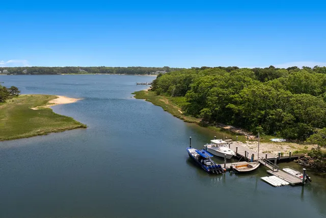 $10,500,000 | 14 Indian Trail, Osterville, MA 02655