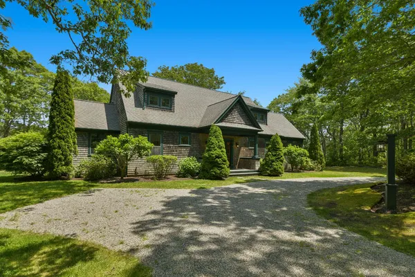$9,850,000 | 14 Indian Trail, Osterville, MA 02655