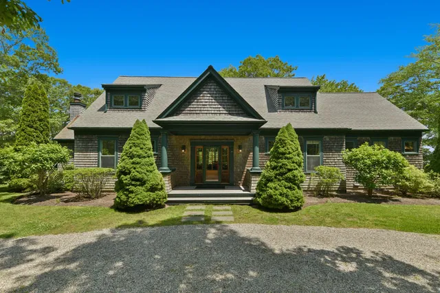 $10,500,000 | 14 Indian Trail, Osterville, MA 02655
