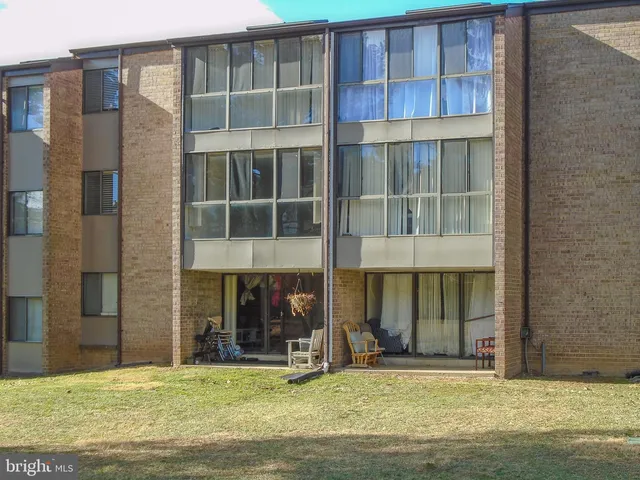 $210,000 | 19027 Mills Choice Road, Unit 4, Gaithersburg, MD 20886