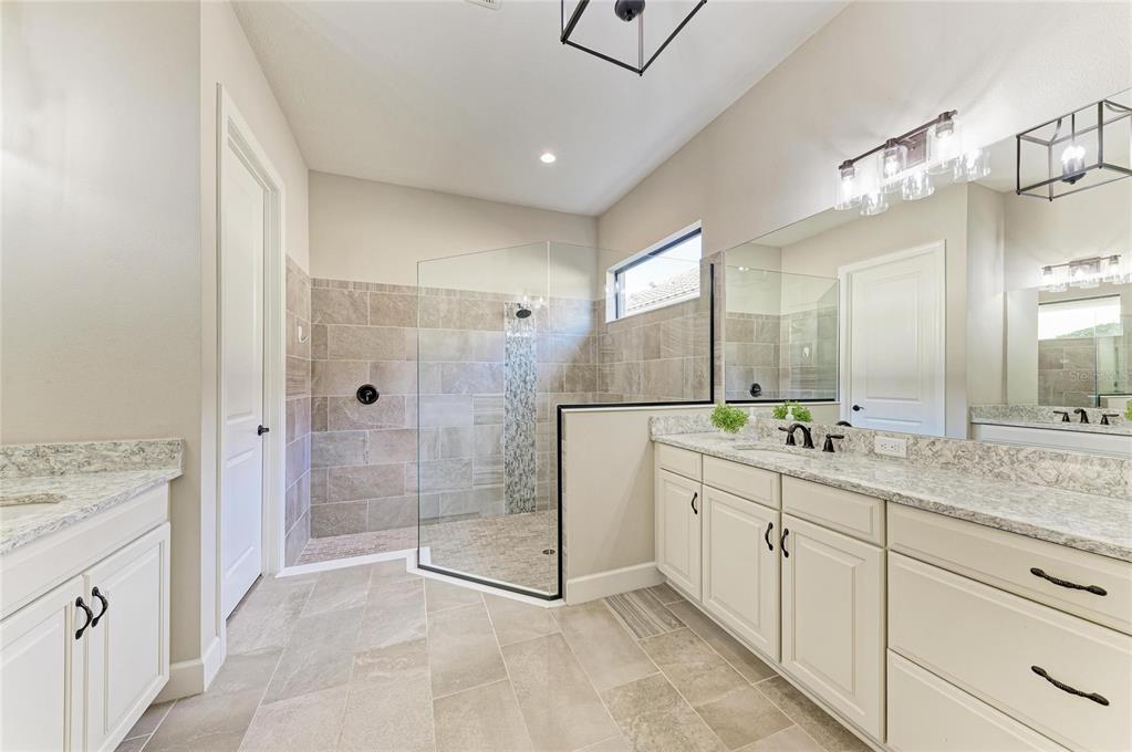 4921 Napoli Run Lakewood Ranch, FL 34211 - Photo 29 of 91