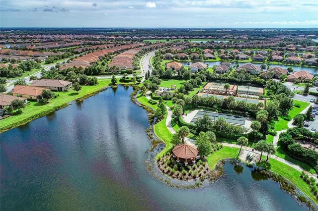 $1,139,000 | 4921 Napoli Run, Lakewood Ranch, FL 34211